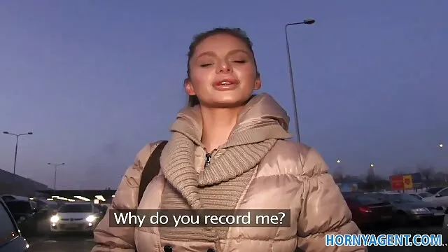 شلخته بلوند شیک آماده برای بیدار کردن خاله خود سوپر خارجی بدون فیلتر