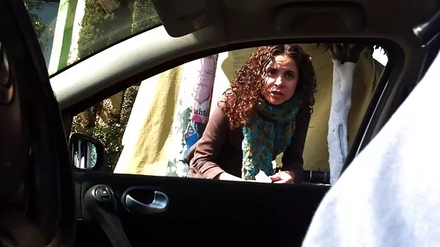 Blowjob نوجوان بیدمشک کلیپ سکسی بدون نیاز به فیلتر شکن می رود در خروس سفید