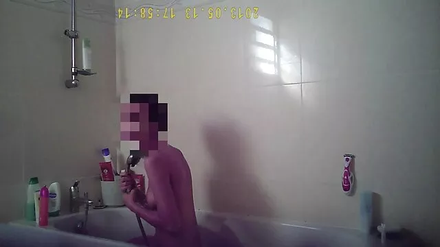 دختر بلوند زن فیلتر شکن سکس را وادار به لیسیدن و انگشت به بیدمشک می کند