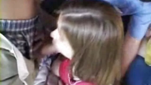 عزیزم به شدت لعنتی می شود و خروس دانلود فيلم سكس بدون فيلتر را می مکد