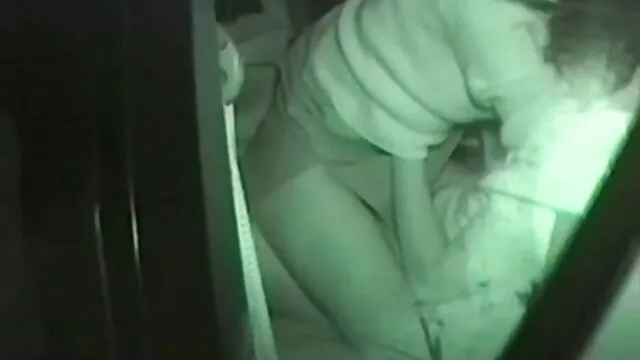 نوجوان زرق و برق دار سكس بدون فيلتر در پاشنه مکیدن